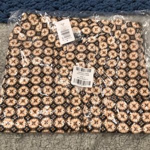 NWT Torrid Harper Linen Pullover Tank Size 2. Still on original packaging